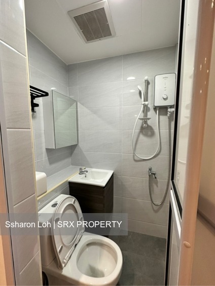 Simei Green Condominium (D18), Condominium #571372121